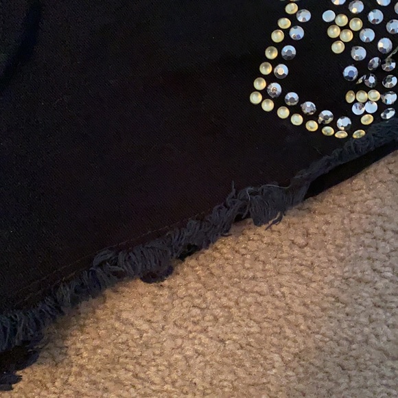 H&M Shorts - Picture 4 of 9